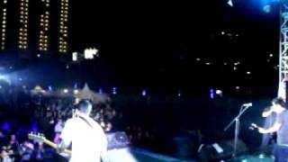 Download lagu BLINGSATAN - Jadilah Pemberani ( live at Pensi SMAN 17 Sby 2011 ) mp3 Download lagu BLINGSATAN - Jadilah Pemberani ( live at Pensi SMAN 17 Sby 2011 ) mp3