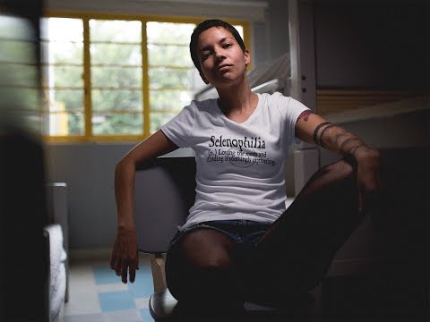 Selenophilia: I love the Moon