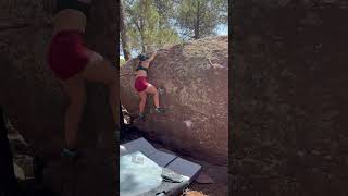 Video thumbnail of Doble zero, 6a+. Albarracín