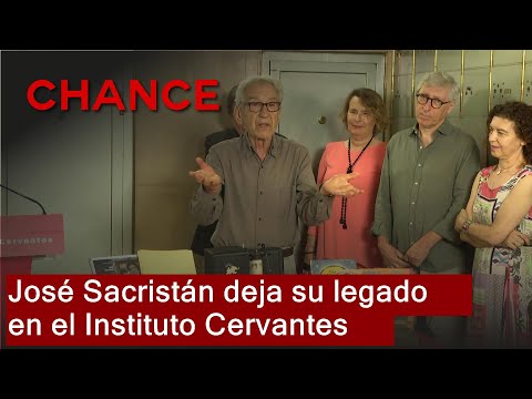 José Sacristán deja su legado en la Caja de las Letras del Instituto Cervantes
