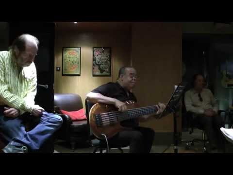 In the Moment. Overdubs - Creative flux in non-continus performance.