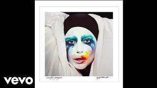 Kadr z teledysku Applause tekst piosenki Lady Gaga