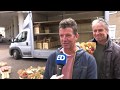 1000 bossen bloemen voor ziekenhuispersoneel