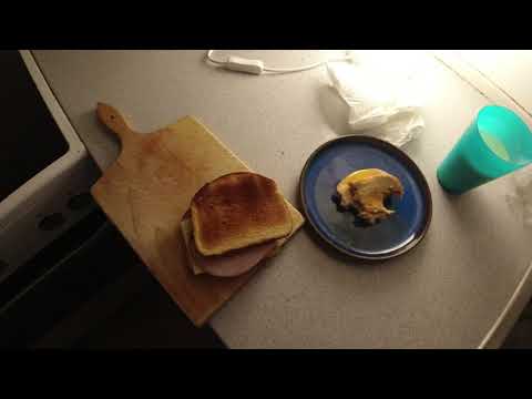 MongoTV_7458 - Min Aftensmad - SVENSK Luksus TOAST Med OST og HAMBURGERRYG