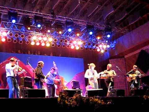 Telluride House Band - Telluride 2009 - "Hold What You Got"