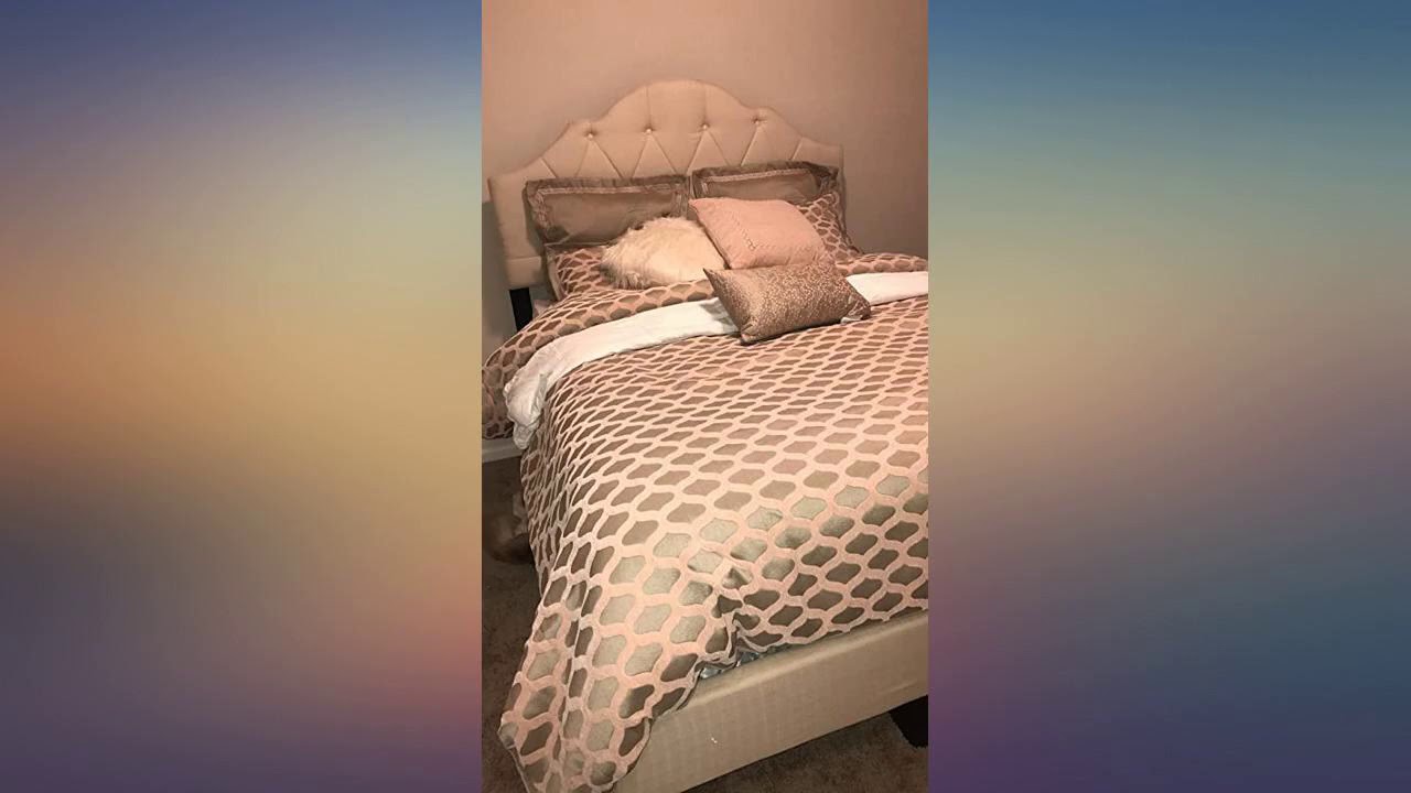 MADISON PARK SIGNATURE Hollywood Glam Luxurious Jacquard Oversized and Overfilled review