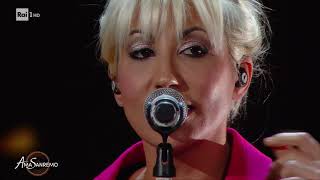 Malika Ayane canta &quot;Come foglie&quot; - AmaSanremo 12/11/2020