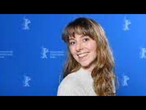 REKA BUCSI là ai ? | NFTs FREE-D #NFT #exhibition