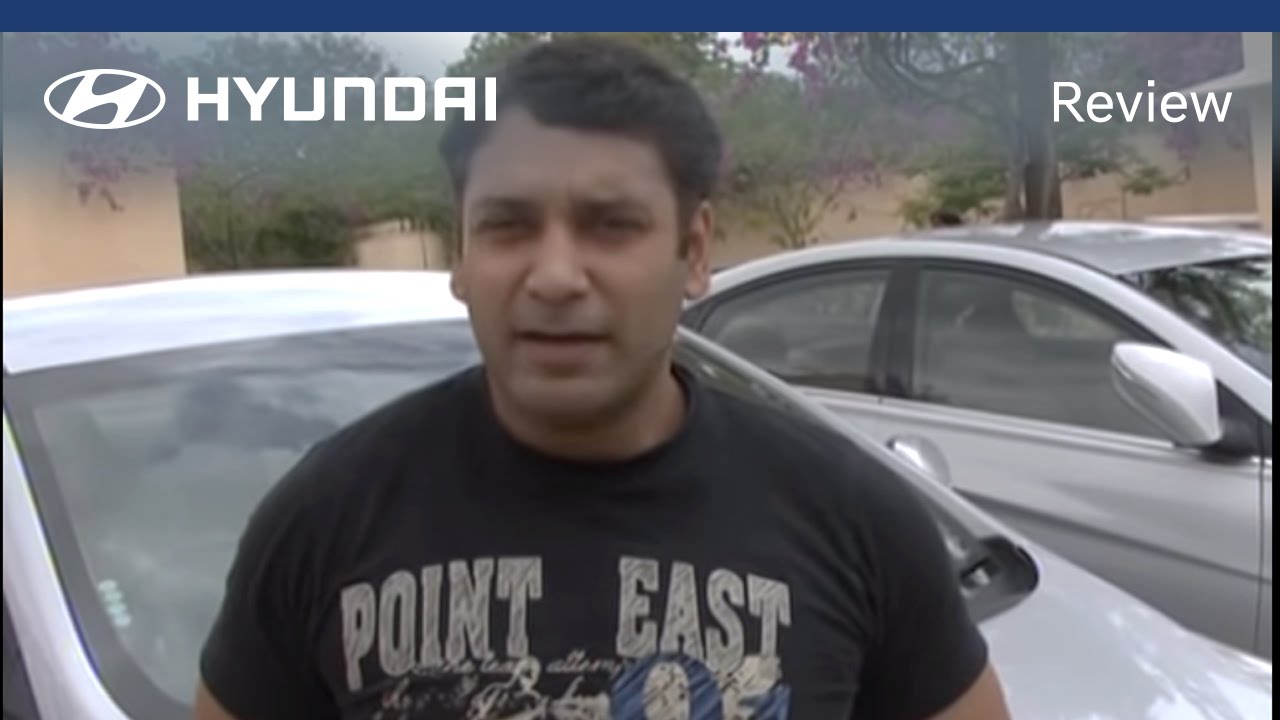 Hyundai Elantra Review - www.cardekho.com - Ritesh Madhok