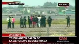 preview picture of video 'Secuestran Avion De Aeromexico Liberan a TODOS LOS PASAJEROS 09/09/09 CNN 3/4'