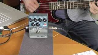 Video thumbnail for Tech 21 SansAmp VT Bass by Brett Kingman
