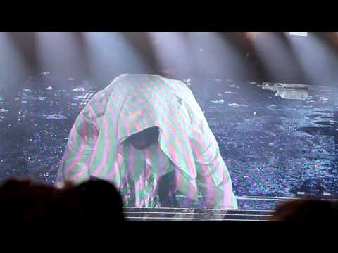 [FANCAM] 120219 SS4SG Ending Yesung Getting Sprayed with Water (screen)