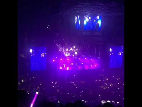 Above The Time | IU Love Poem In Manila 131219