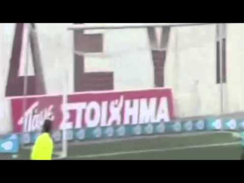 Απόκρουση πέναλτι από τον Στέφανο Καπίνο...