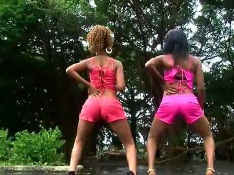 Ms Sarah Bayoh ft Lady Kay ( Of Bo City) - African Dance