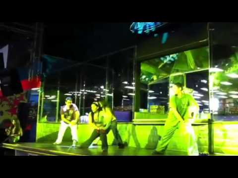 Instructores estrella guty,Elvira,verito ,adam