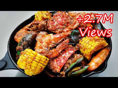 HOW TO COOK SEAFOOD BOIL WITH SPICY GARLIC BUTTER CAJUN SAUCE | MUST TRY RECIPE | SUPER EASY!!!