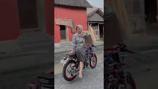 Download lagu Cewek CB dimana-mana😬😍🥰❤️🔥❤️🔥#cbcantik #cbglowing #cbgemoy #cbnyeni #zonacb #cbhits #cbrepost mp3 Download lagu Cewek CB dimana-mana😬😍🥰❤️🔥❤️🔥#cbcantik #cbglowing #cbgemoy #cbnyeni #zonacb #cbhits #cbrepost mp3