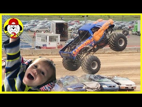 Hot Wheels Monster Jam Trucks Racing - FREESTYLE SHOW ft. Samson (Monroe County Fair, MI)