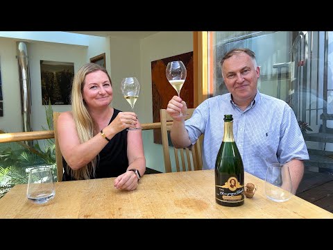 The Friday Bubble- Charles Heidsieck Cuvee Champagne Charlie NV with Essi Avellan and Nick Baker