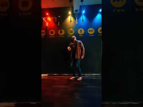 sun zara mere paas aa ab bethe hain hum bhi yahan dil ke darmiyan