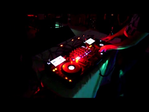 4:4 Broken Beats - Unicorn Fukr