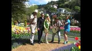 The California Dreamers in the Botanical Gardens Creeque Alley