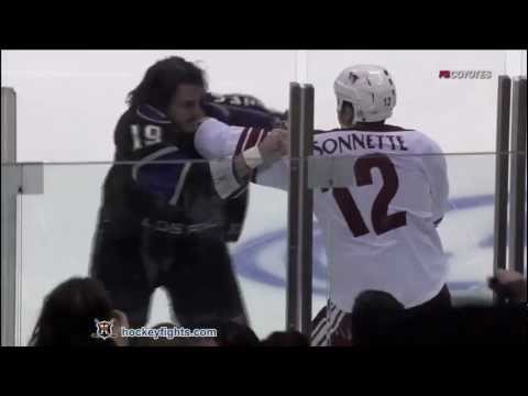 Paul Bissonnette vs Kevin Westgarth