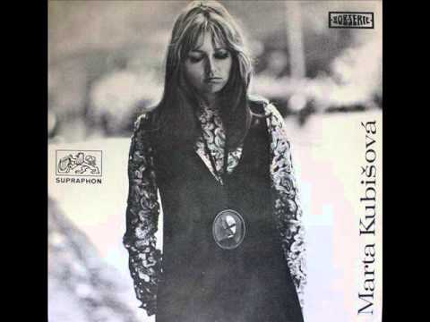 Marta Kubišová - úvod z houpačky, píseň Magdaléna