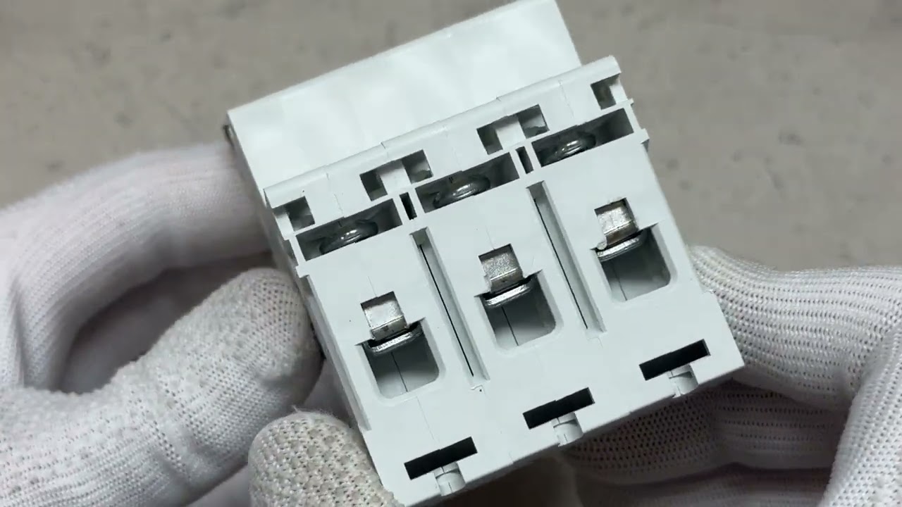 Автоматический выключатель ПРОМФАКТОР ECO FB1-63 3P C 40A 6кА FB1C3040