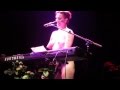 Amanda Palmer sings 'Dear Daily Mail' song 12 ...