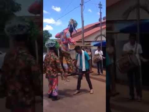 DANÇA DO PALHAÇO DA FOLIA TRÊS REIS SANTO SÃO MIGUEL DO ARAGUAIA -GO