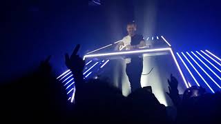 Armin Van Buuren tour finds it&#39;s way Phoenix.