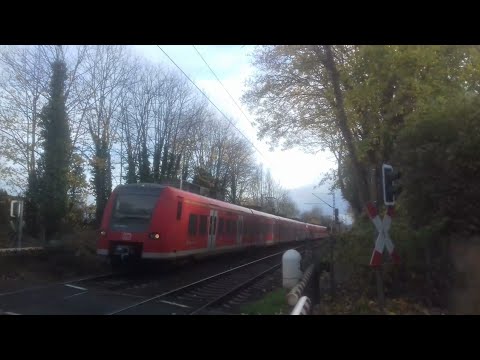 Bahnübergang Im Krugfeld Hildesheim am Samstag 21.11.2020 hupende S-Bahn + Erixx