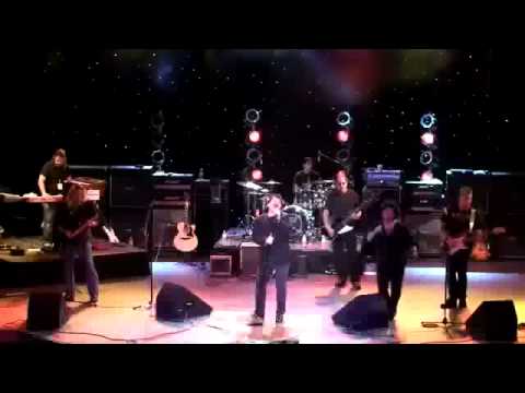 Union of Saints Live "Hold the Line" with Bobby Kimball