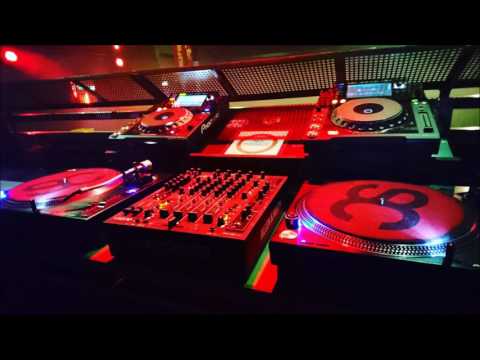 Juliane Wolf - DJ Set @ Suicide Circus Berlin //  12-3-2017 // Techno - Dub - Progressive