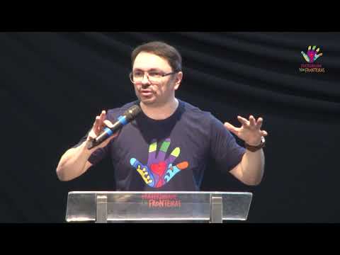 Rossandro Klinjey no II Encontro Fraternidade sem Fronteiras