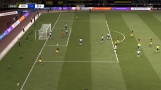 El mejor autogol del año/The best own goal of the year