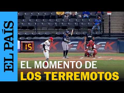 MOMENTO exacto en que el SISMO sacudió el Estadio Universitario de Caracas | EL PAÍS