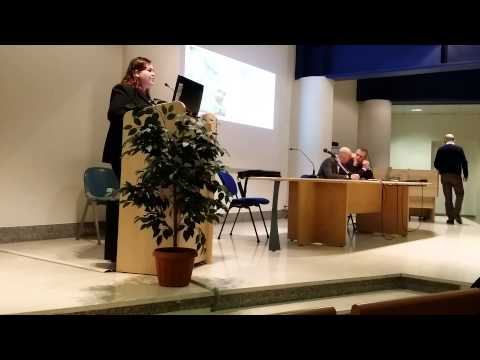 Problema con una sedia a perdita di peso I documentari su ragazze grasse che hanno perso il peso