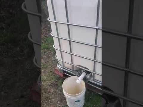 IBC Tote Bulk Feed Storage