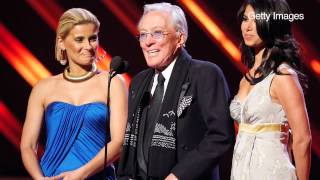 Singer Andy Williams, 84, Dies