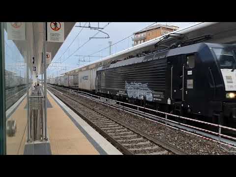 2 transiti alla stazione di Ladispoli Cerveteri... (Treno merci ed Eurostar)