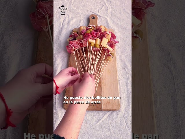 Vídeo relacionado con Regalo original dia de los enamorados, madre,mejor amiga, hermna. Caja delicatessen pates y vino blanco para regalar San Valentin (Blanco)
