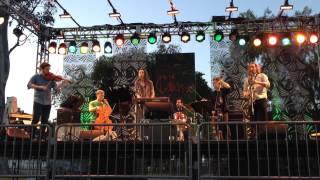 Julia Holter - Maxim&#39;s I