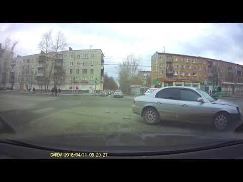 Авария в Екатеринбурге на перекрестке Индустрии-Победы 