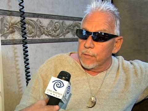 Thunder on the Lot Eric Burdon and The Animals Club Ed Performing Life 6 Segment 1