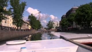 preview picture of video 'St. Petersburg Canal Tour, May 31, 2012'