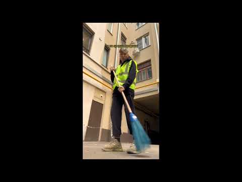 Miniatura de на атоми (on atoms)