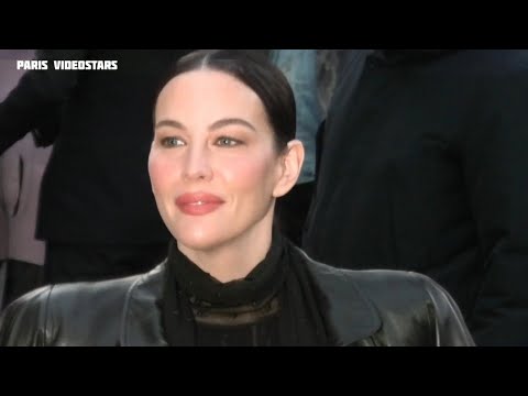 YouTube — Paris Fashion Week: Watch